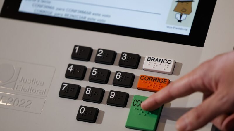TRE-RJ Orienta Eleitores a Conferirem Locais de Votação para as Eleições de 2026