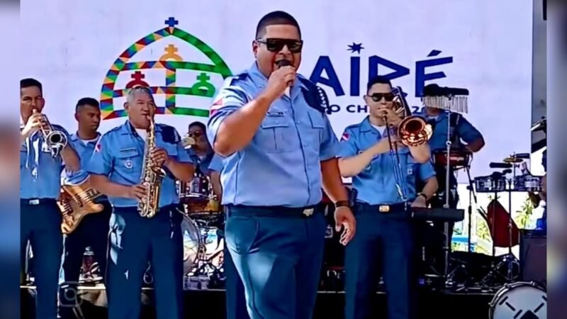 Banda da PM Embala o Sairé 2026 com Show de Brega em Alter do Chão