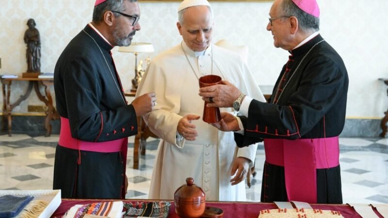 Diocese de São Gabriel da Cachoeira se Encontra com o Papa: Um Reflexo da Amazônia