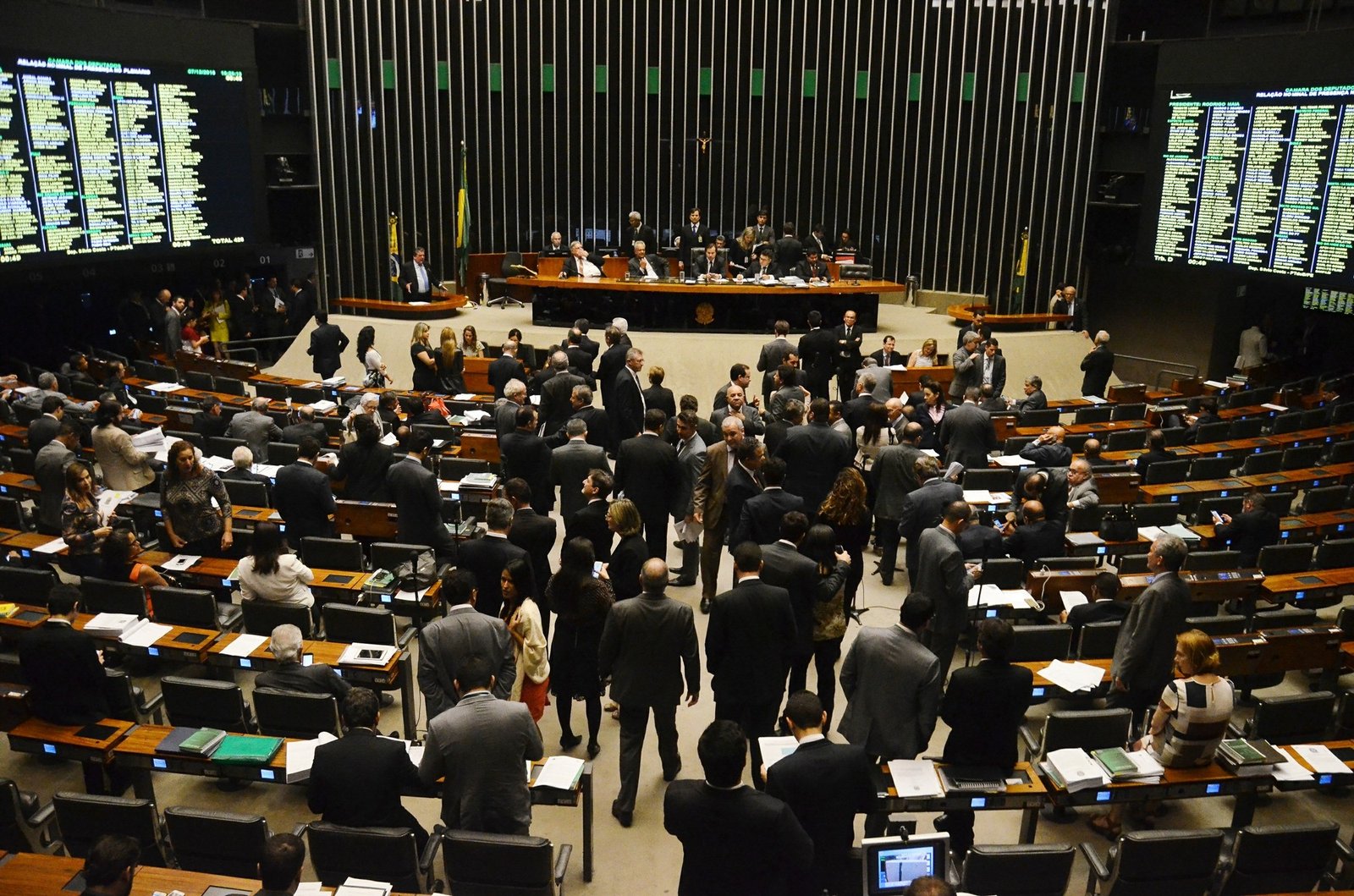 Santarém Enfrenta Redução de Representatividade Política com Apenas um Deputado Federal Eleito