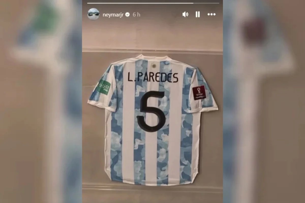 Neymar Celebra Leandro Paredes Após Eliminação do Vasco na Sul-Americana