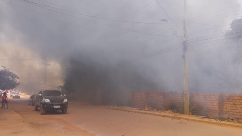 Incêndio em Terreno de Materiais Recicláveis Preocupa Moradores em Santarém