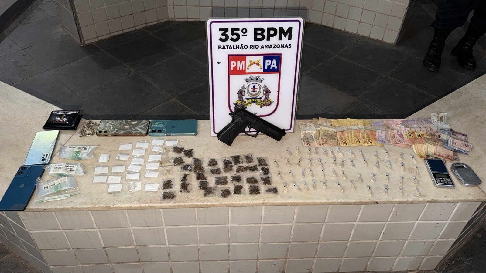 Adolescente é Detida Durante Operação Policial contra Tráfico em Santarém, PA